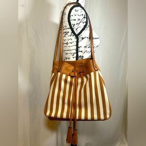 BUENO Brown &‎ Cream Striped Purse Tassel Detail with slide closure.